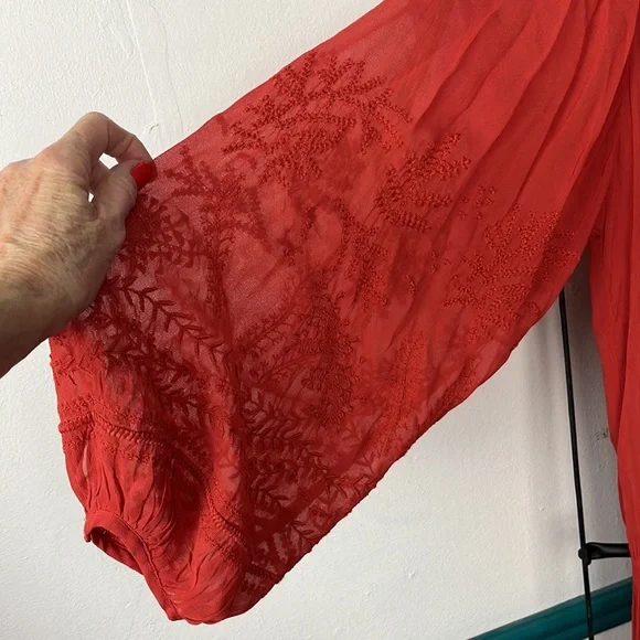 Vanessa Bruno scoop neck knee length dress. Matching separate slip dress under. - Picture 5 of 7